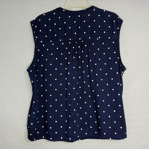 Old Navy Womens Sleeveless Polka Dot Top Size L Button Classic Preppy Minimalist - Picture 2 of 6